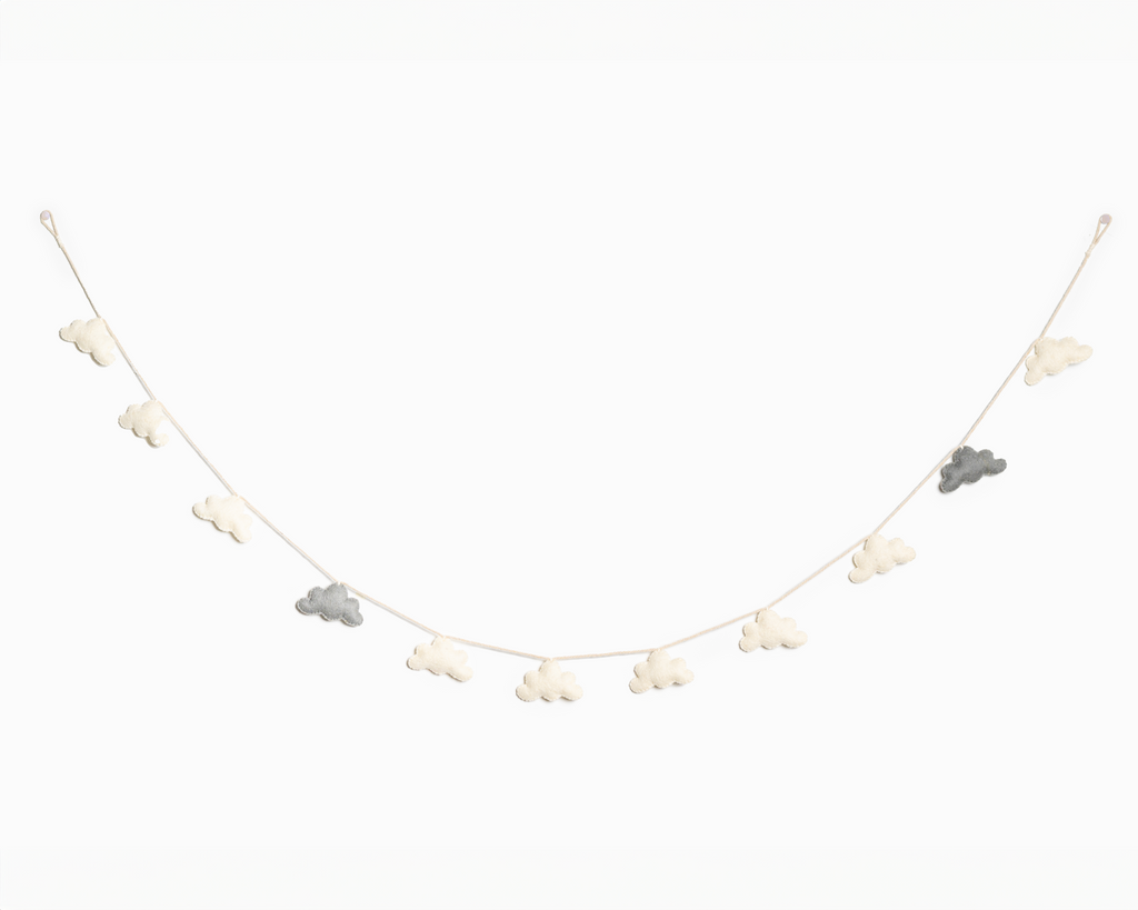 Felt Cloud Garland Grey